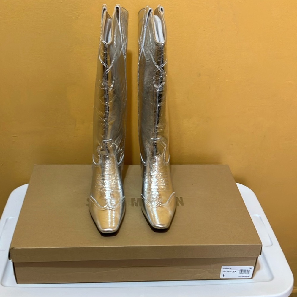 Steve Madden silver leather boots size 9